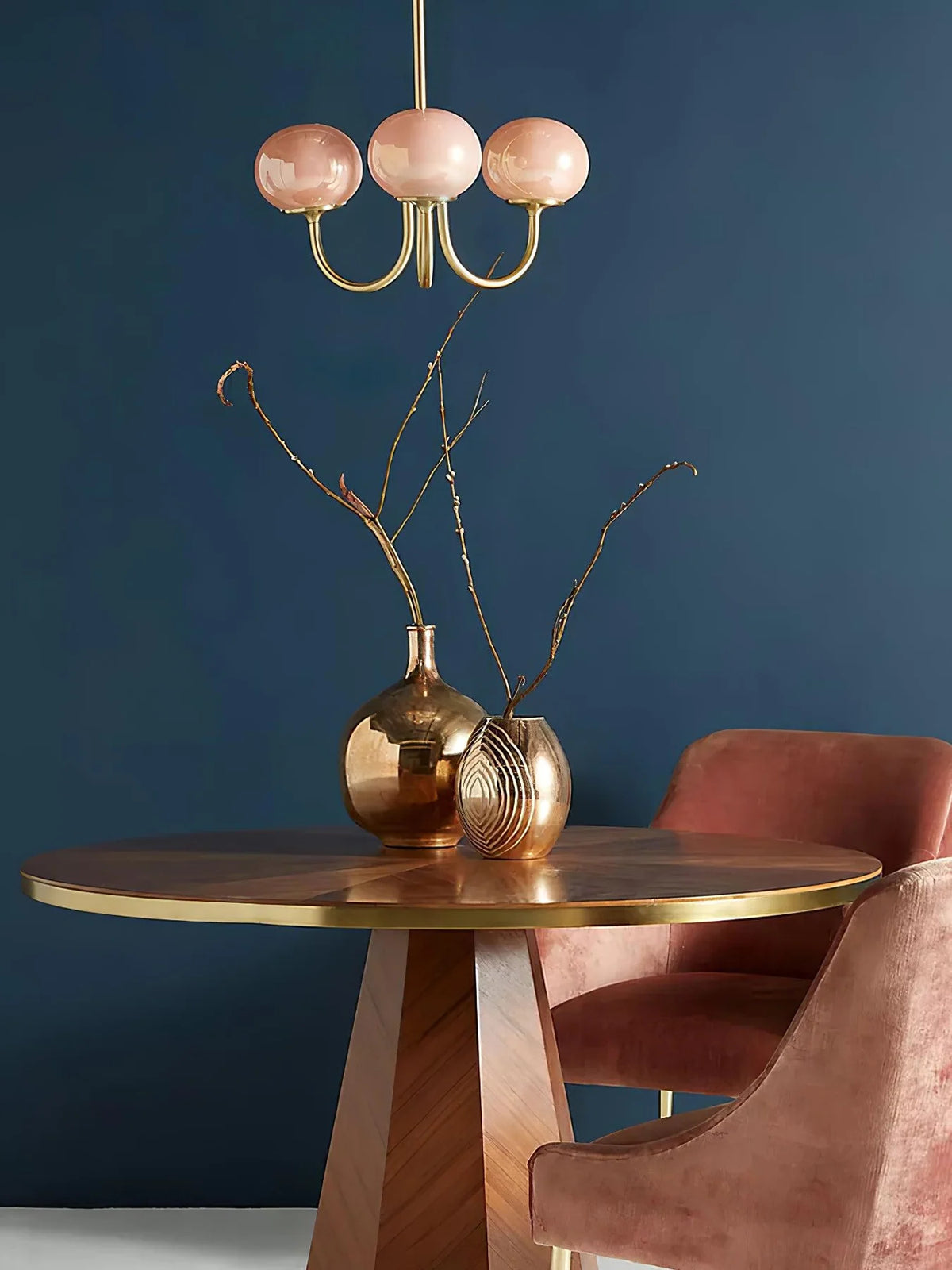 Lampa wisząca żyrandol w stylu retro glamour z kulistymi kloszami