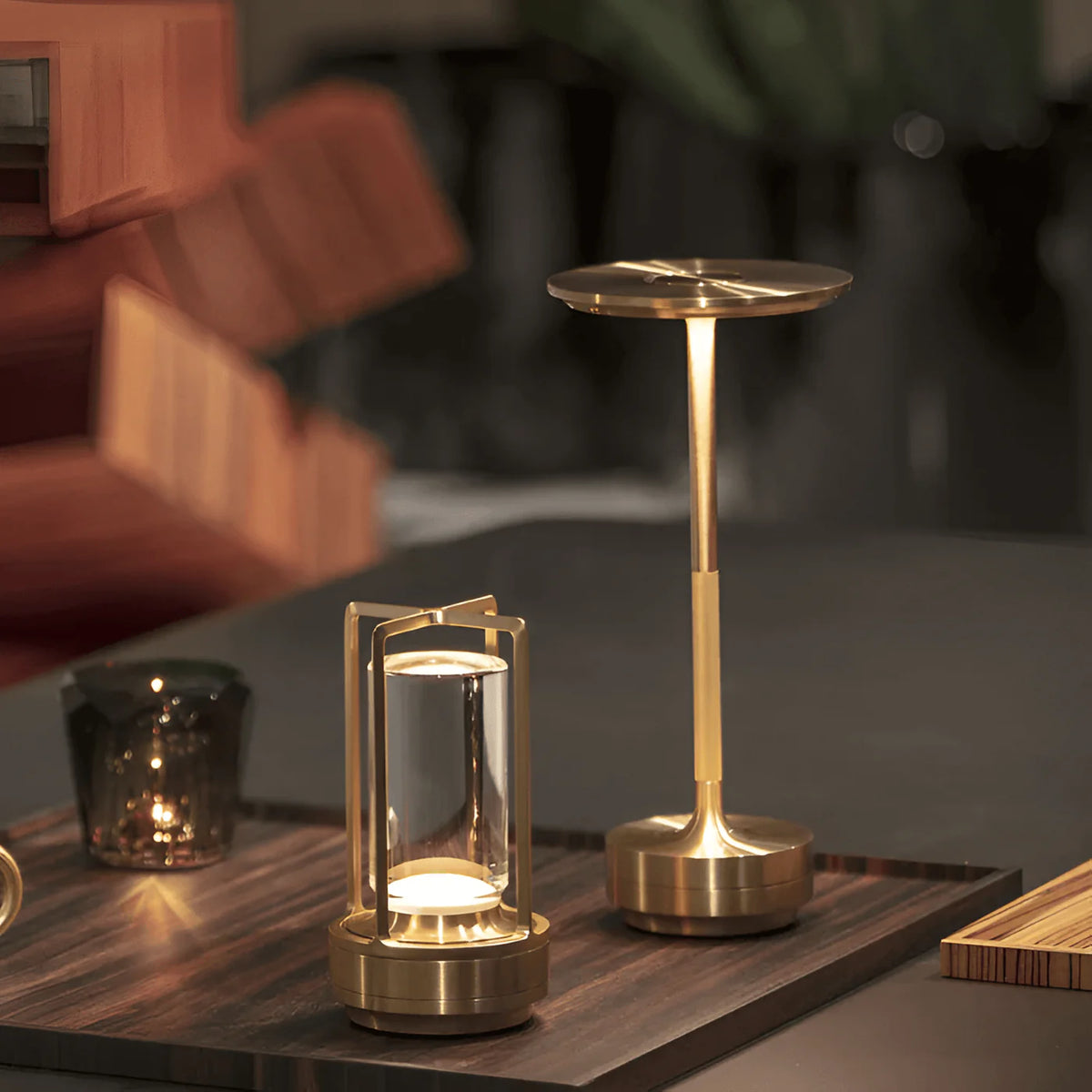 Elegancka lampka stołowa LED – metalowa, ładowana USB, nowoczesny design
