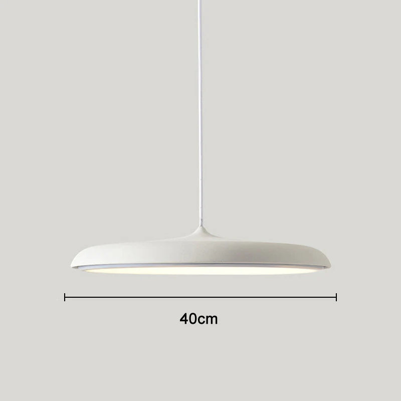 Nowoczesna lampa wisząca LED – ultracienki klosz, designerskie oświetlenie sufitowe do salonu lub jadalni