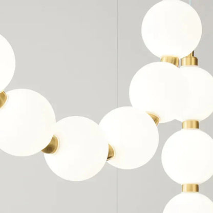 Lampa wisząca LED nowoczesna – efektowna forma naszyjnika z kulami świetlnymi