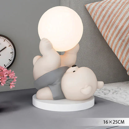 Dekoracyjna lampka nocna LED miś z kulą – urocza lampka stołowa do pokoju dziecięcego