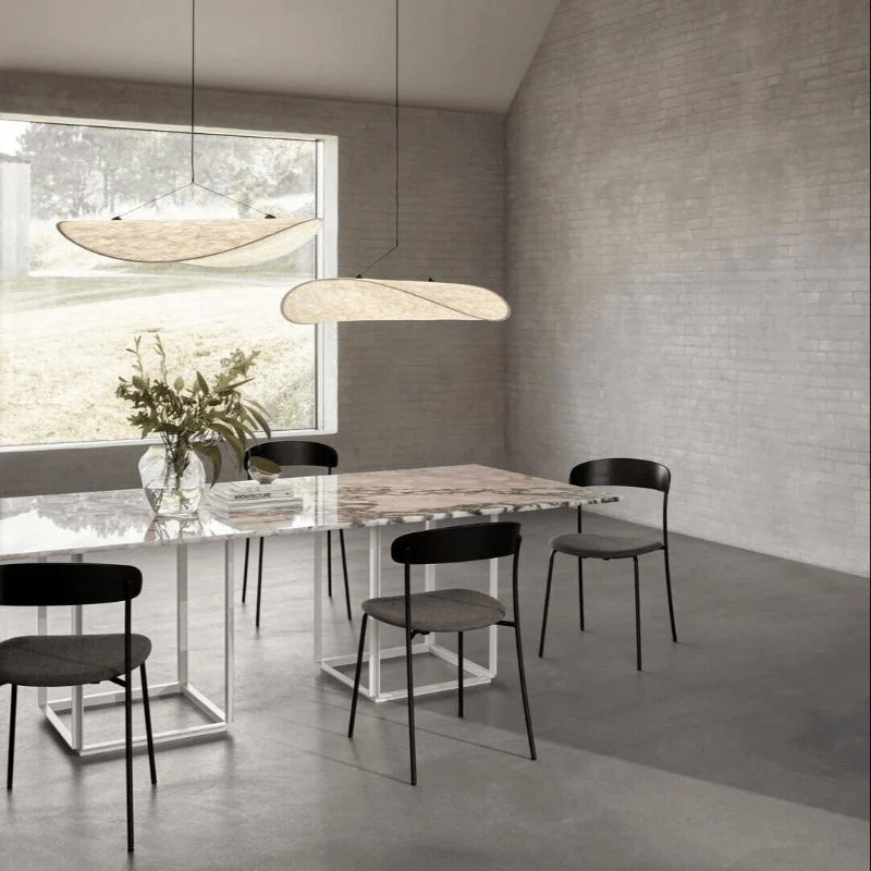 Designerska lampa wisząca Japandi w formie podłużnego panelu – nowoczesna elegancja