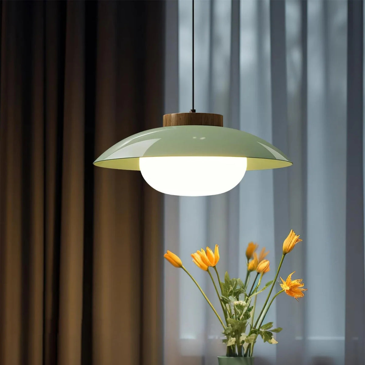 Nowoczesna Szklana Lampa Wisząca – Minimalistyczny Design z Drewnianym Akcentem