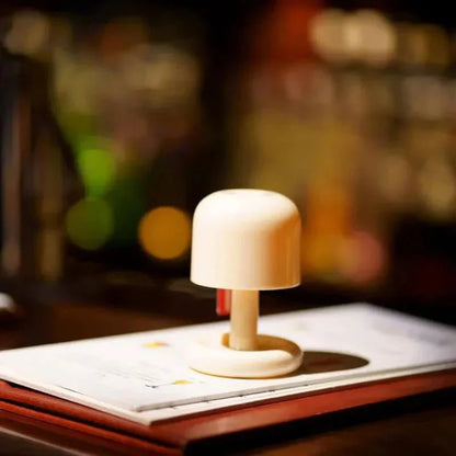 Mini lampka LED retro – przenośna lampka stołowa USB do dekoracji i nastrojowego oświetlenia