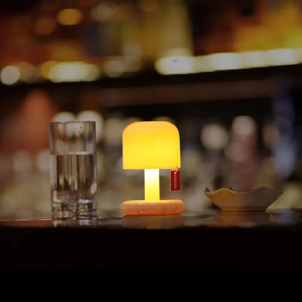 Mini lampka LED retro – przenośna lampka stołowa USB do dekoracji i nastrojowego oświetlenia