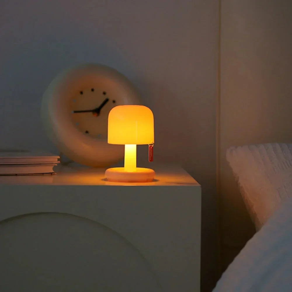 Mini lampka LED retro – przenośna lampka stołowa USB do dekoracji i nastrojowego oświetlenia
